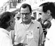 Arno Bohn (Mitte) zusammen mit Ulrich Bez (rechts) 1990 in Le Mans. Diesmal musste man sich mit einem dritten Platz zufriedengeben, wieder hinter Jaguar