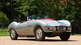Arnolt-Bristol DeLuxe Convertible (1955) - Lot 247 an der Broad Arrow Monterey Jet Center Auction 2025