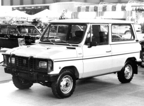 Aro 10 Iscia - kleiner Geländewagen aus Rumänien, 14'5000 bis 15'000 Franken - am Genfer Automobilsalon 1984