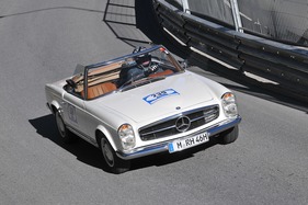 Arosa ClassicCar 2010 Bergrennen - Mercedes 250 SL  1966 Arosa ClassicCar 2010 Bergrennen - Mercedes 250 SL  1966