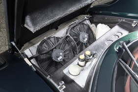 Ascari Ecosse (1997) - large water cooler with fans instead of front trunk