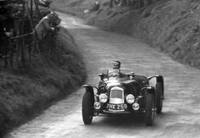 Aston Martin 2-Litre Works Team Car (1948) - als Lot 083 an der Bonhams Quail Lodge Auction am 14. August 2015
