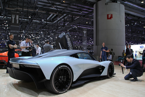 Aston Martin AM-RB 003 (2019) - noch ein Mittelmotor-Sportwagen - Genfer Automobilsalon 2019