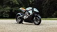 Aston Martin & Brough Superior Motorcycles AMB001 (2022) - als 149 an der Broad Arrow Zoute Concours Versteigerung 2025 (© Broad Arrow Auctions, 2025) Aston Martin & Brough Superior Motorcycles AMB001 (2022) - als 149 an der Broad Arrow Zoute Concours Versteigerung 2025 (© Broad Arrow Auctions, 2025)