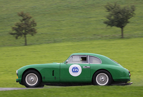 Bild: Aston Martin DB 2 (1953) am Michaelskreuzrennen 2011 (Startnummer 335)