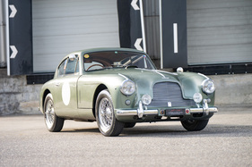 Aston Martin DB 2/4 (1954) - angeboten an der Versteigerung der Oldtimer Galerie in Gstaad 2026