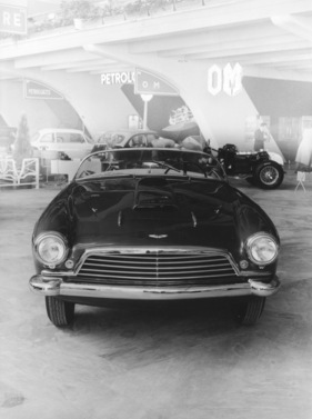 Aston Martin DB 2/4 (1956) - Frontansicht des Spiders Superleggera von Touring, gesehen am Automobilsalon von Turin 1956