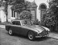 Aston Martin DB 2/4 (1957) - der Mark III Saloon, mit Kühlergrill ähnlich zum DB3S Rennwagen