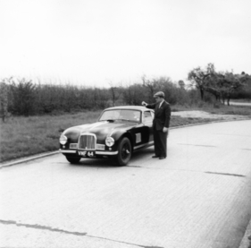 Aston Martin DB 2 'Vantage' (1950) - Instruktionen für den Testfahrer im Jahr 1951 Aston Martin DB 2 'Vantage' (1950) - Instruktionen für den Testfahrer im Jahr 1951