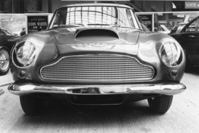 Aston Martin DB 4 GT (1961) - Vorderansicht, gesehen am Genfer Autosalon 1961