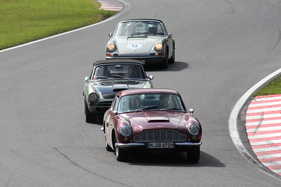 Aston Martin DB 6 (1967) - in der Klasse Sportwagen am Start beim Gaisbergrennen 2014
