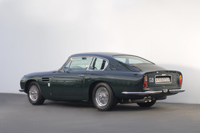 Aston Martin DB 6 (1967)