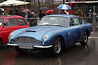 Aston Martin DB 6 (1968) - herrliches Coupé im Regen auf dem Freigelände - Oldtimer- und Teilemarkt Fribourg 2014