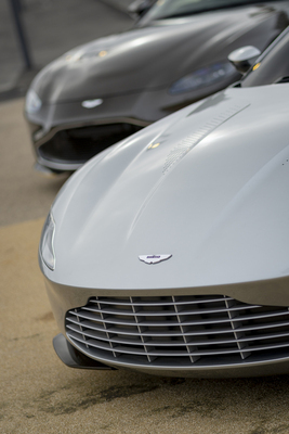 Aston Martin DB10 (2014) - Daniel Craigs Dienstwagen aus dem Film "Spectre"