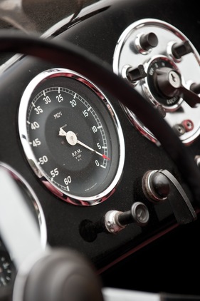 Aston Martin DB2/4 Bertone Competition Spider 1954 - Armaturen - angeboten an der RM-Versteigerung Villa d'Este 2011