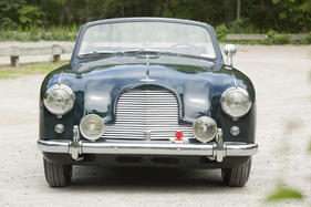 Aston Martin DB2/4 Drophead Coupé (1954) - als Lot 093 an der Bonhams Quail Lodge Auction am 14. August 2015