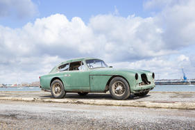 Aston Martin DB2/4 Mark II Sports Saloon (1956) - angeboten als Lot 221 an der Aston Martin Werksversteigerung von Bonhams am 9. Mai 2015