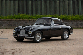 Aston Martin DB2 Drophead Coupé with Hardtop (1953) - als Lot 216 angeboten an der Bonhams Les Grandes Marques du Monde au Grand Palais Paris Versteigerung am 3. Februar 2022