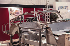Aston Martin DB4 (1962) - die Superleggera-Struktur offengelegt - Techno Classica 2015