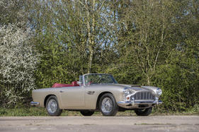 Aston Martin DB4 4.0-Litre Series IV Convertible (1962) - angeboten als Lot 237 an der Aston Martin Werksversteigerung von Bonhams am 9. Mai 2015