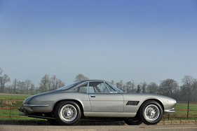 Aston Martin DB4 GT Jet Bertone (1960) - angedeutetes Fastback