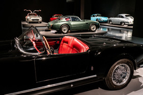 Aston Martin DB4 GT Zagato (1962) - in der Ausstellung "PS:. Ich liebe Dich. Sportwagen-Design der 1950er - 1970er Jahre"