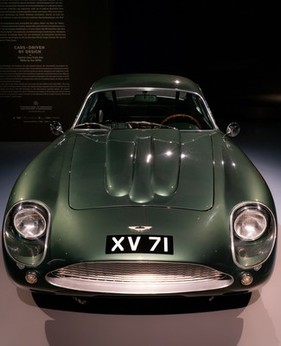 Aston Martin DB4 GT Zagato (1962) - in der Ausstellung "PS:. Ich liebe Dich. Sportwagen-Design der 1950er - 1970er Jahre"