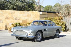 Aston Martin DB4 Série IV Coupé (1961) - angeboten als Lot 315 an der Bonhams-Versteigerung im Grand Palais Paris am 4. Februar 2016