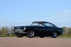 Aston Martin DB4 Série V SS (1962) - as lot 051 at the Artcurial auction on the occasion of the Rétromobile in Paris 2018