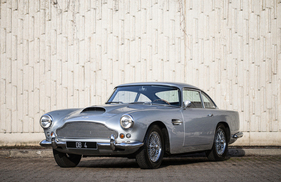 Bild Aston Martin DB4 Series 2 Sports Saloon (1960) - als Lot 275 angeboten an der Bonhams Les Grandes Marques du Monde au Grand Palais Paris Versteigerung am 3. Februar 2022