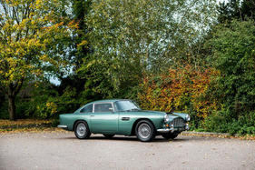 Aston Martin DB4 Series 4 4.7-Litre Sports Saloon (1963) - als Lot 118 an der Bond Street Versteigerung von Bonhams am 2. Dezember 2017