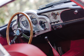 Aston Martin DB4 Series II (1960) - als Lot 130 an der RM/Sotheby's Versteigerung in London am 7. September 2015