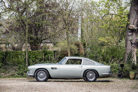 Aston Martin DB4 'Series II' Sports Saloon (1960) - als Lot 216 an der Bonhams "Aston Martin" Versteigerung 2017
