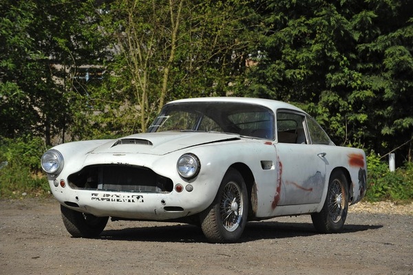 Aston Martin DB4 Series II Sports Saloon (1960) - versteigert als Lot 218 an der Aston Martin Works Verteigerung von Bonhams am 17. Mai 2014