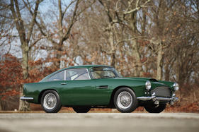 Aston Martin DB4 'Series II' Sports Saloon (1961) - angeboten als Lot 219 an der Aston Martin Werksversteigerung von Bonhams am 9. Mai 2015