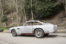 Aston Martin DB4 Series III (1962) - von Bonhams als Restaurierungsobjekt für über £ 300'000 in Newport 2015 verkauft (Lot 218)