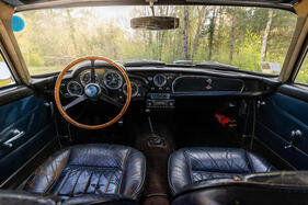 Aston Martin DB4 "Series III" Sports Saloon (1961) - angeboten als Lot 123 an der Bonhams The Autoworld Sale in Brüssel am 13. Mai 2023