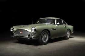 Aston Martin DB4 'Series IV' Sports Saloon (1961) - offered as lot 012 at the Bonhams Zoute Auction 2021