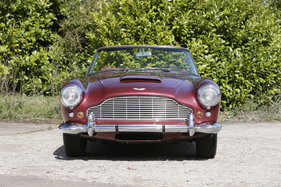 Aston Martin DB4 Series IV Vantage (1962) - ex Peter Ustinov, verkauft für über £ 1,5 Millionen von Bonhams in Newport im Jahr 2015 (Lot 247)