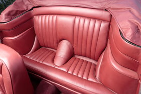 Aston Martin DB4 Series IV Vantage (1962) - ex Peter Ustinov, verkauft für über £ 1,5 Millionen von Bonhams in Newport im Jahr 2015 (Lot 247)