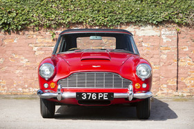Aston Martin DB4 Series V Convertible (1963) - als Lot 210 angeboten an der Bonhams Aston Martin Versteigerung am 19. Mai 2019
