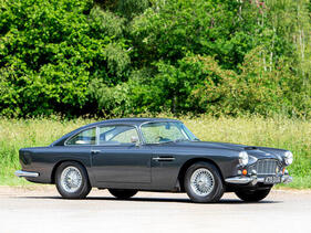 Aston Martin DB4 'Series V' Special Series 4.5-Litre Sports Saloon (1963) - Lot 252 an der Bonhams Goodwold Festival of Speed Versteigerung am 14. Juli 2023