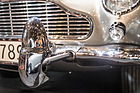 Aston-Martin DB5 James Bond (1964) - ausgefahrenes Stossstangenhorn - Rétromobile Paris 2017