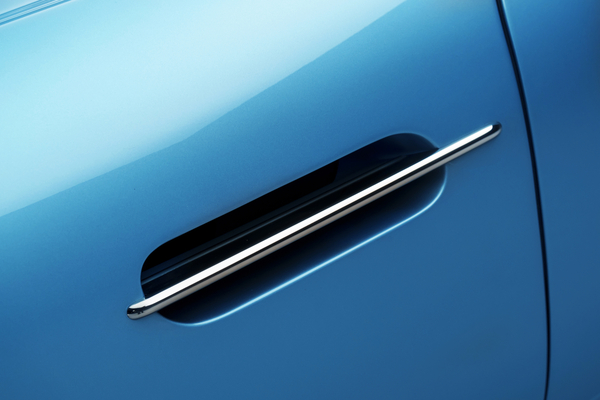 Aston Martin DB5 Lüftungshutze – 60 Jahre Aston Martin DB5