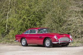 Aston Martin DB5 Sports Saloon (1963) - angeboten als Lot 244 an der Aston Martin Werksversteigerung von Bonhams am 9. Mai 2015