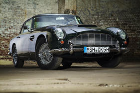 Aston Martin DB5 Sports Saloon (1964) - angeboten als Lot 229 an der Aston Martin Werksversteigerung von Bonhams am 9. Mai 2015