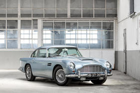 Aston Martin DB5 Vantage Saloon (1965) - als Lot 107 an der Bond Street Versteigerung von Bonhams am 2. Dezember 2017