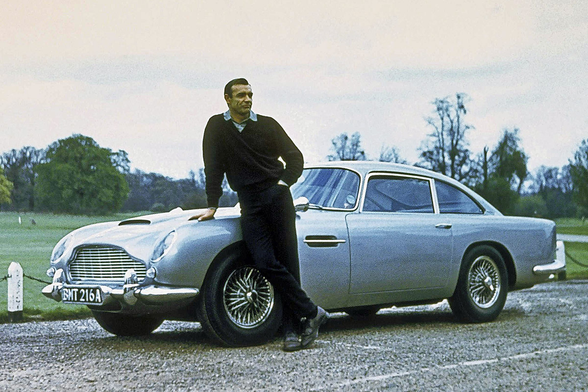 Aston-Martin DB5 aus James Bond 007 Goldfinger mit Sean Connery