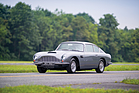 Bild: Aston Martin DB6 (1966) - als Lot 337 an der RM/Sotheby's Versteigerung in Monterey am 13. - 15. August 2015