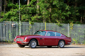 Aston Martin DB6 Sports Saloon (1967) - als Lot 124 angeboten an der Bonhams Bond Street Versteigerung am 4. Dezember 2021